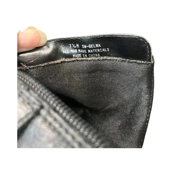 Studio Works Gelna ankle boots, black, faux leather, side zip, 2” heel, preowned - Picture 6 of 7